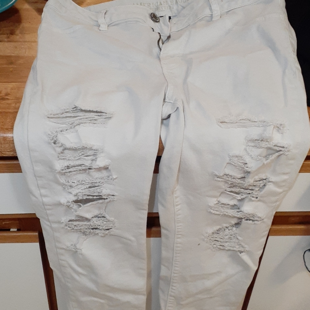 American eagle white skinny jeans